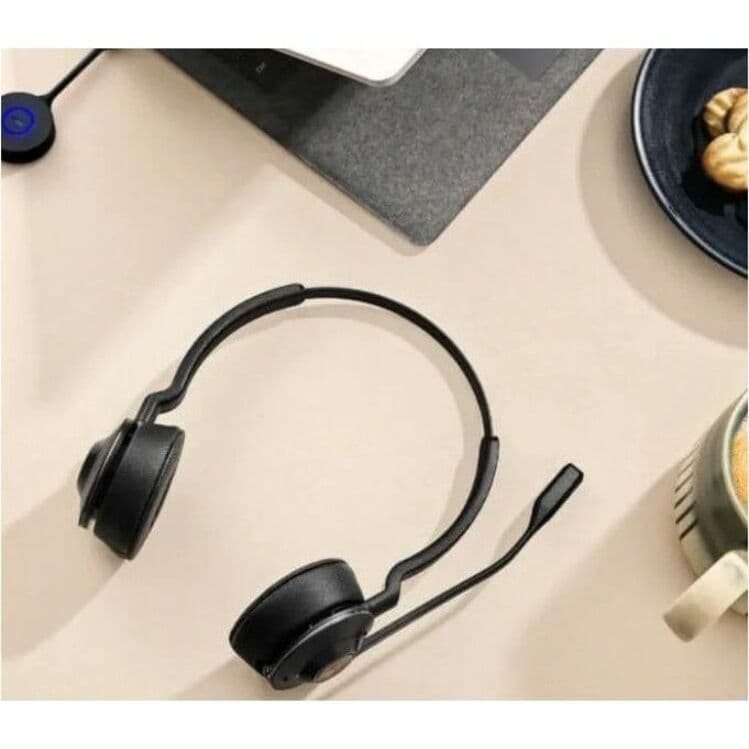 Jabra Engage SE stereo wireless UC headset with boom microphone for business calling