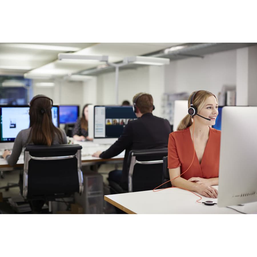 Jabra Evolve 40 MS Stereo wired USB headset with boom microphone and inline controls